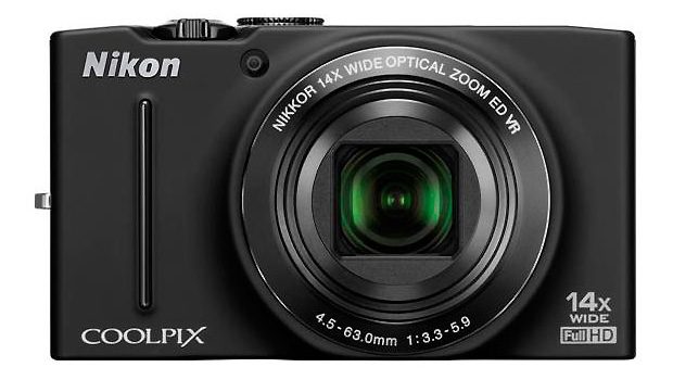 Nikon Coolpix S8200