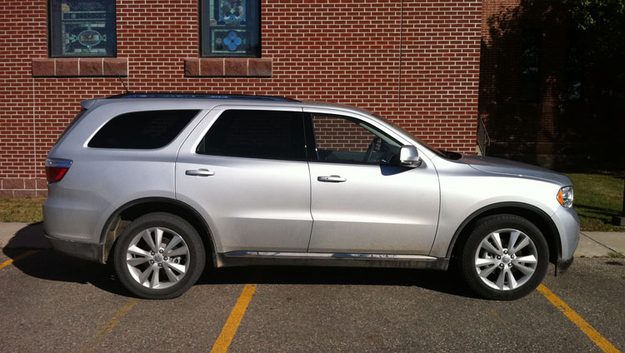 2011-dodge-durango-crew-side-profile