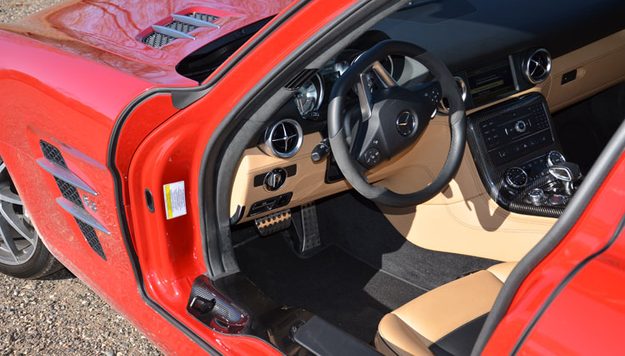 2012-mercedes-benz-sls-amg-interior-red
