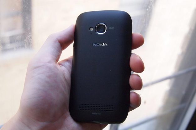 nokia-lumia-710-camera