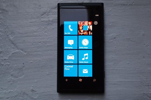 nokia_800_review-black_front