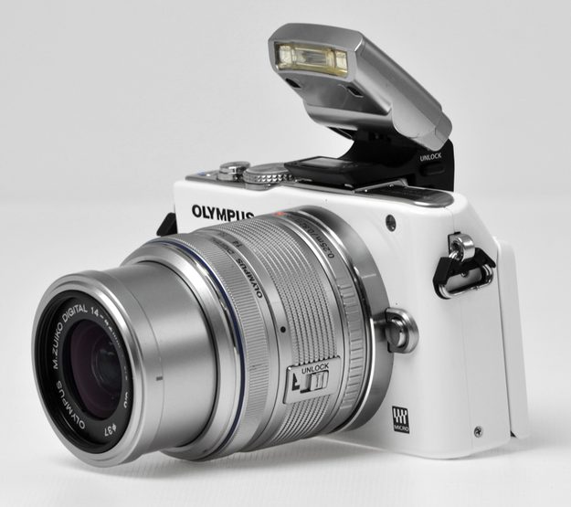Olympus-Pen-E-PL3-front-angle-flash