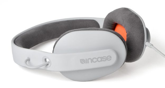 incase-sonic-review-side-angle