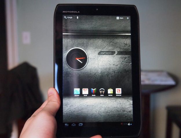 motorola-xyboard-8.2-review-10-1-screen