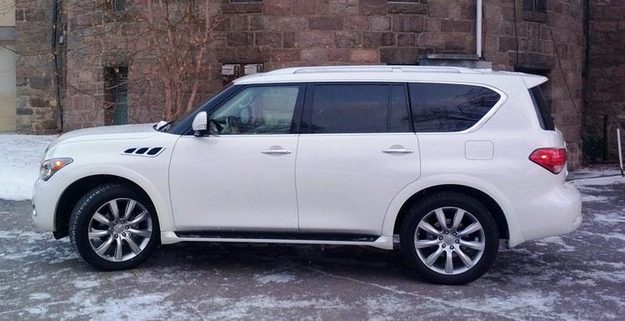 2012-Infiniti-QX56-Review-white-side-2