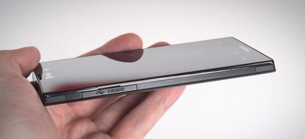 Sony Xperia Ion review left side angle android 2.1 smartphone