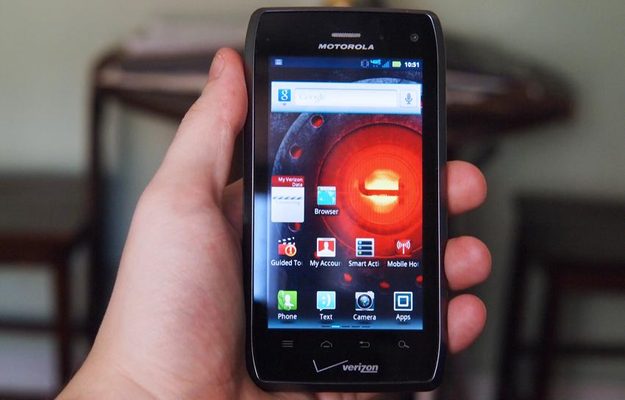 motorola-droid-4-review-screen