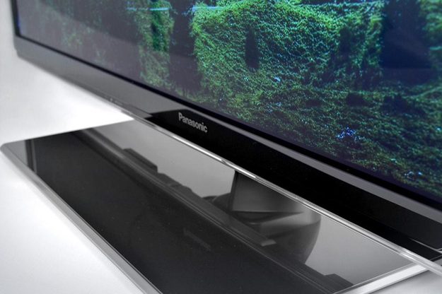 Panasonic VIERA TC P55ST50 review d3d plasma tv base and screen