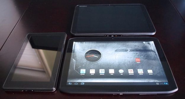 motorola-xyboard-10.1-galaxy-tab-xoom