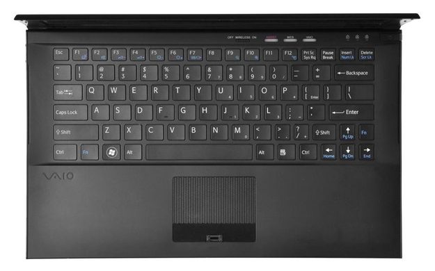 sony-vaio-z-review-black-keyboard