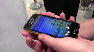 samsung galaxy beam projector phone hands on impressions
