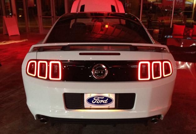 2013-Ford-Mustang-Rear-Sequential-LEDs