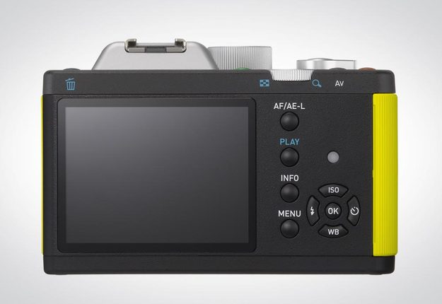 Pentax K 01 review back lcd screen controls