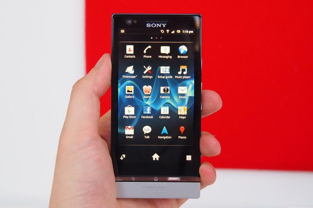 Sony Xperia P review front home screen android 4.0 smartphone