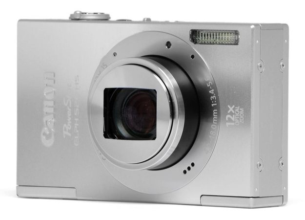 canon-powershot-elph-520-hs-review-silver-front-angle-lens