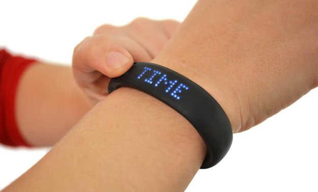 nike+-fuelband-review-wrist-time