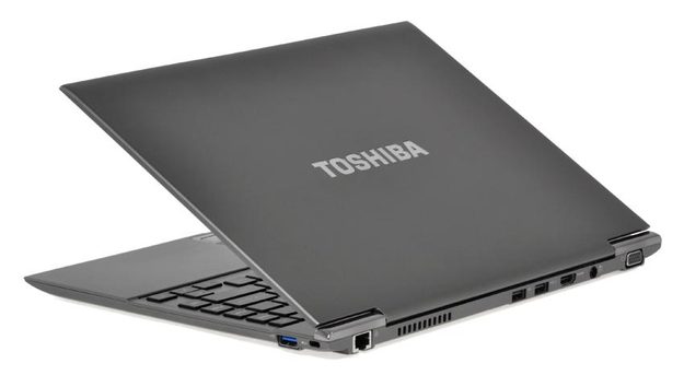 toshiba-portege-z835-review-angle-lid-open