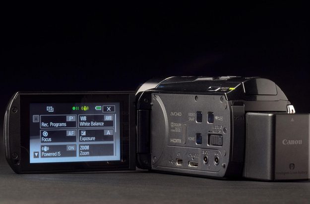 Canon Vixia HFM52 review screen open angle