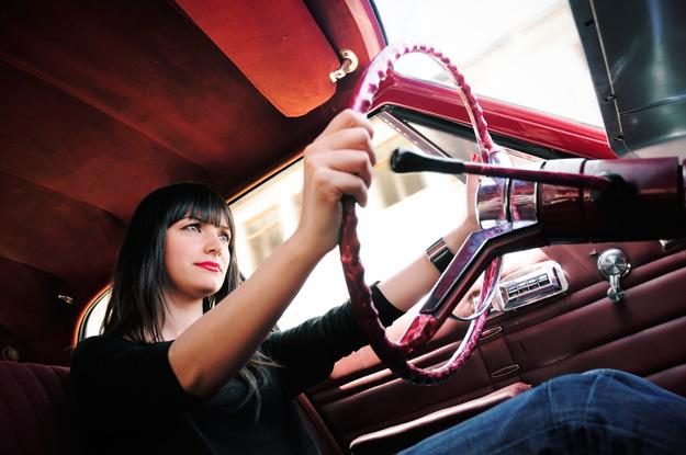 The bigger the better? Study finds size does matter for male and female car buyers