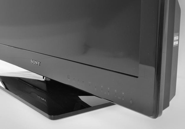 Sony Bravia KDL 32BX330 Review design