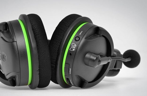 Turtle Beach Earforce X42 headset review bottom buttons