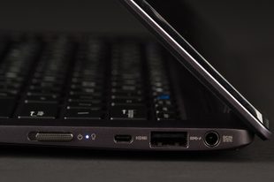Asus Taichi review right side ports