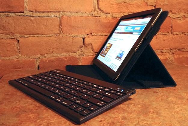 Kensington KeyFolio Expert ipad keyboard dock case