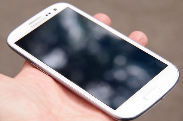 Samsung Galaxy S3 review screen off