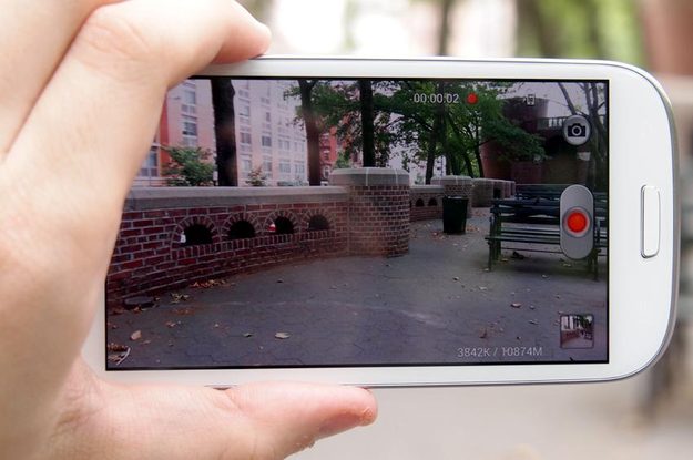Samsung Galaxy S3 review screen taking photo horizontal recording