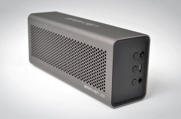 Braven 600 portable Bluetooth Speaker review front angle wireless ipad iphone ipod audio