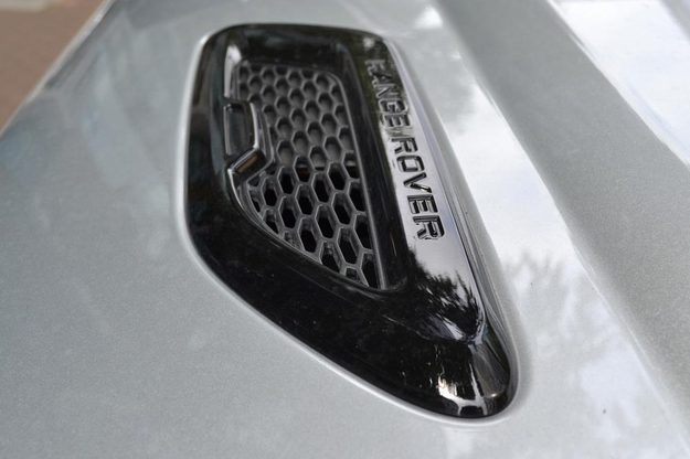 Rang Rover Evoque hood intake 2012