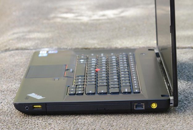 Lenovo ThinkPad Edge E530 review laptop right side ports