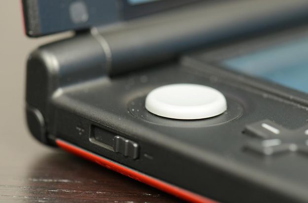 Nintendo 3DS XL Review joystick handheld gaming system