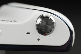 Samsung Galaxy Camera EK GC100 Review shutter button
