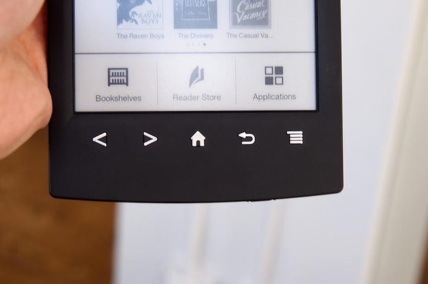 Sony Reader review bottom buttons ereader