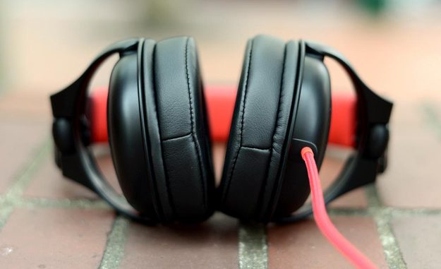 Wicked Audio Solus Review bottom dj headphones