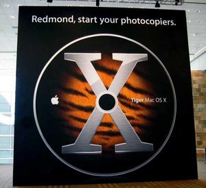 Apple banner Redmond Start Your Photocopies (ross_tt)