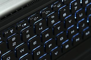 dell xps 12 review ultrabook keyboard backlighting
