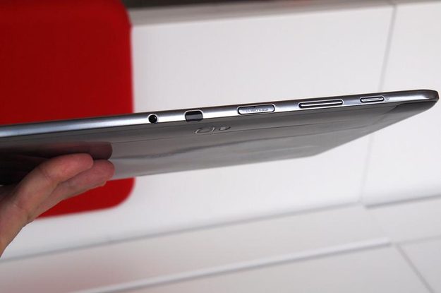 galaxy note 10.1 tablet review top samsung tablet volume controls