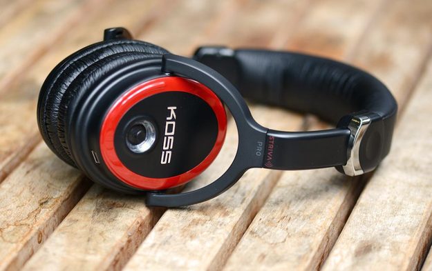 koss striva pro review features