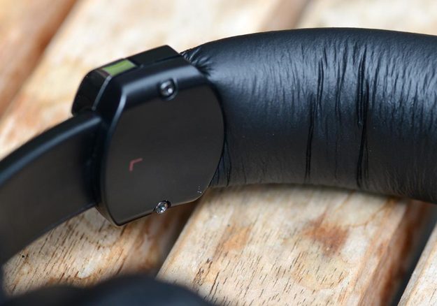 koss striva pro review headphones headband padding