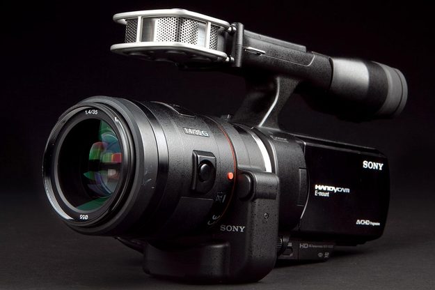 SONY NEX VG 30 Camcorder microphone angle