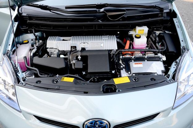 Toyota prius plugin exterior engine electric vehicle