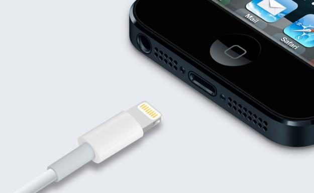 iPhone 5 Lightning Connector