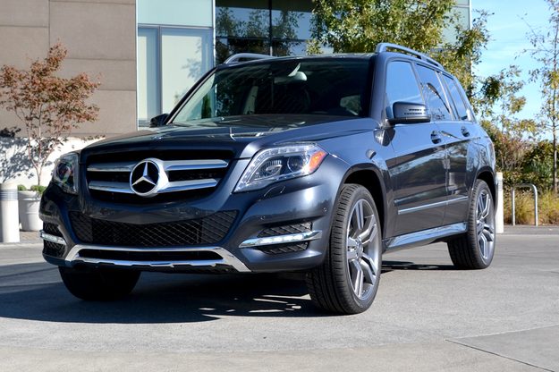 2013 Mercedes GLK350 exterior front angle