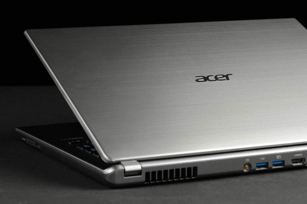 Acer Aspire M5 Touch Review design