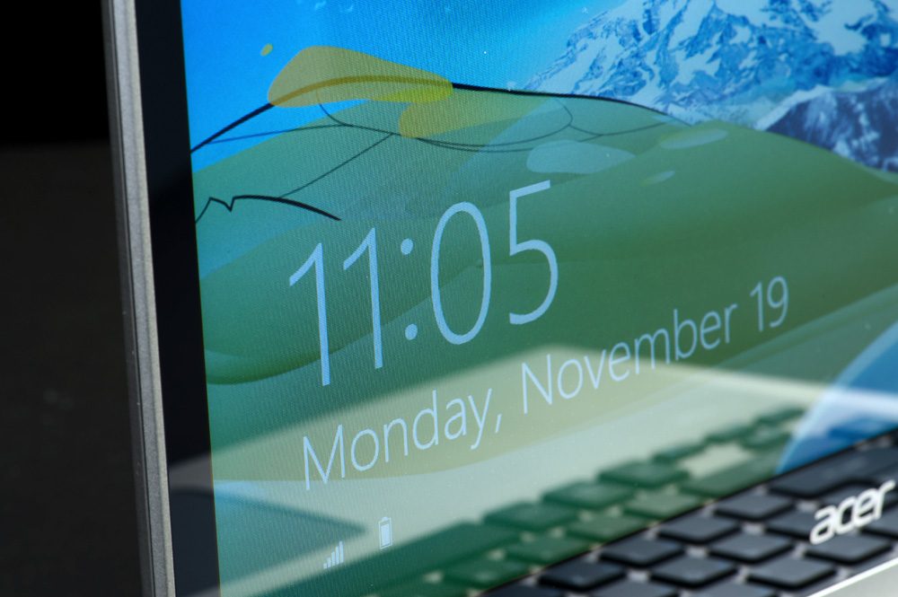 Acer Aspire M5 Touch Review display angle