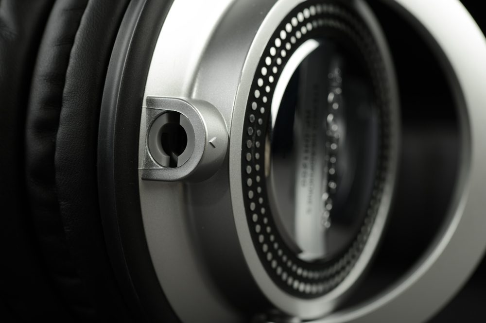 Panasonic Technics RP DH1250 Pro Review dj headphones locking jack