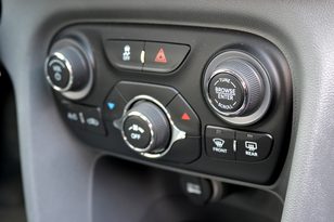 2013 Dodge Dart review center console dials controls