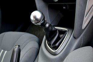 2013 Dodge Dart review gear stick shift